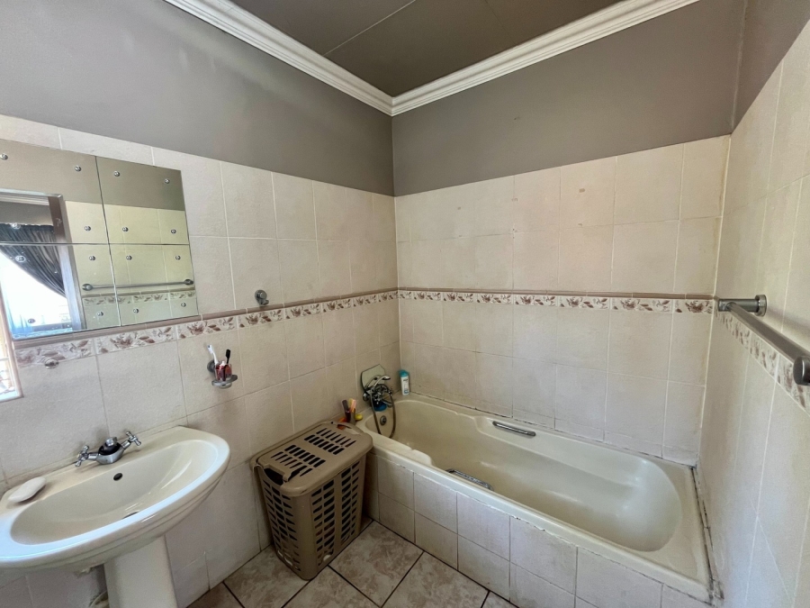 3 Bedroom Property for Sale in Orkney North West